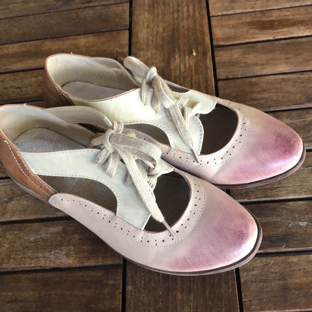 Restricted Rouge flats Retro shoes. Women’s Size 7